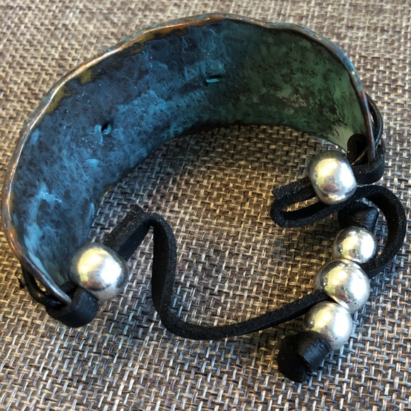 Cuff Heart Bracelet Silver & Patina Metal - Picture 4 of 6